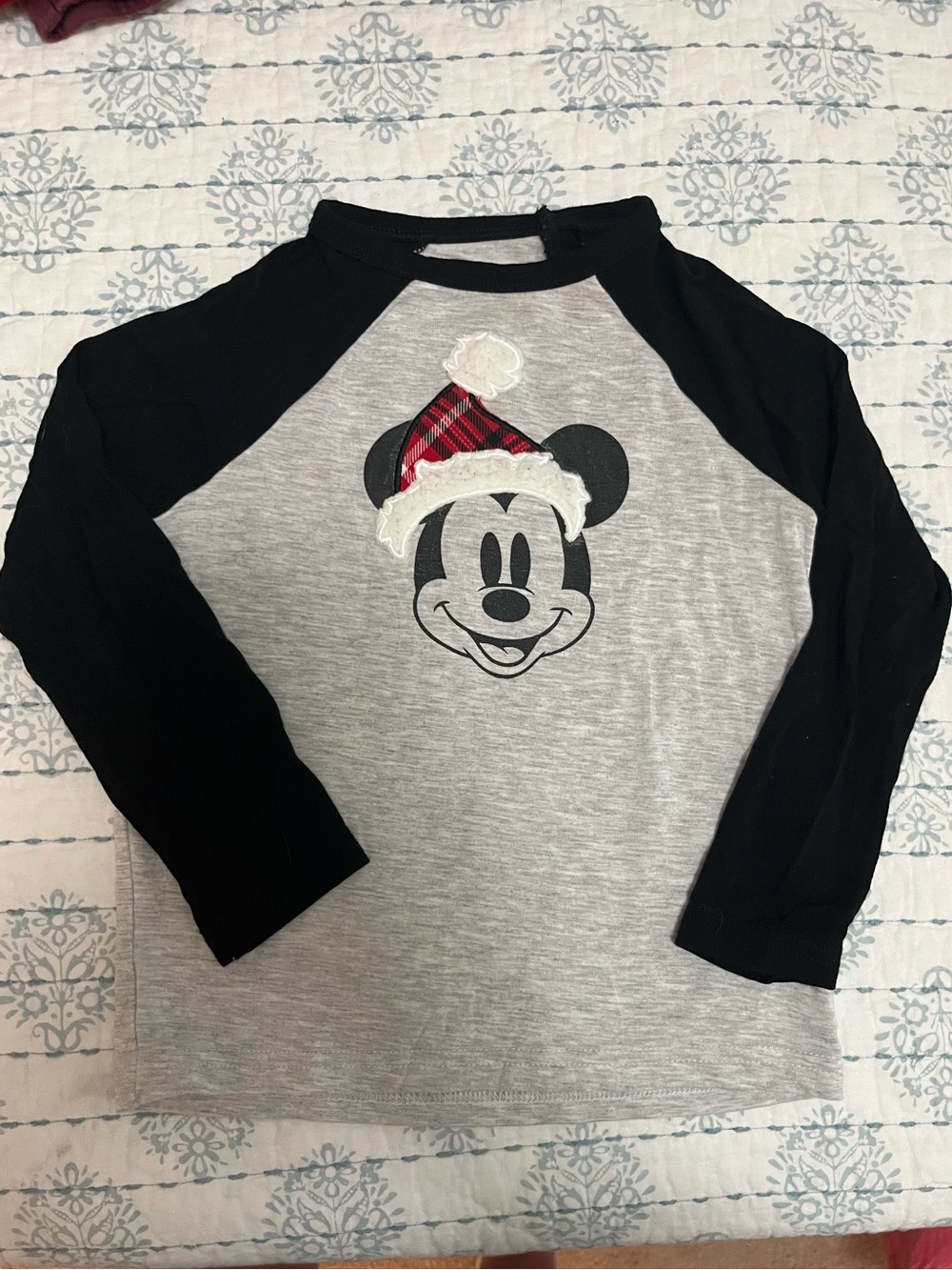 Little Sleepies Disney Kids' Mickey Mouse Christmas Grey and Black Raglan Top